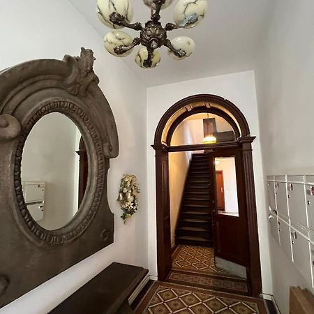 Retro Appartement Im Herzen Von Koeln Deutz Экстерьер фото