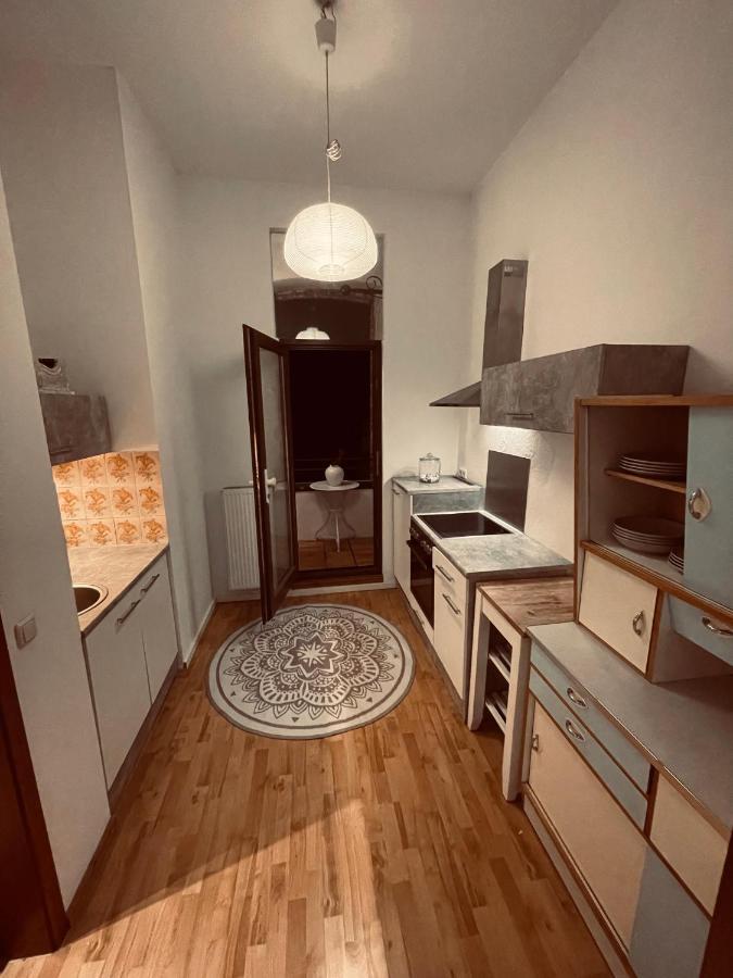 Retro Appartement Im Herzen Von Koeln Deutz Экстерьер фото