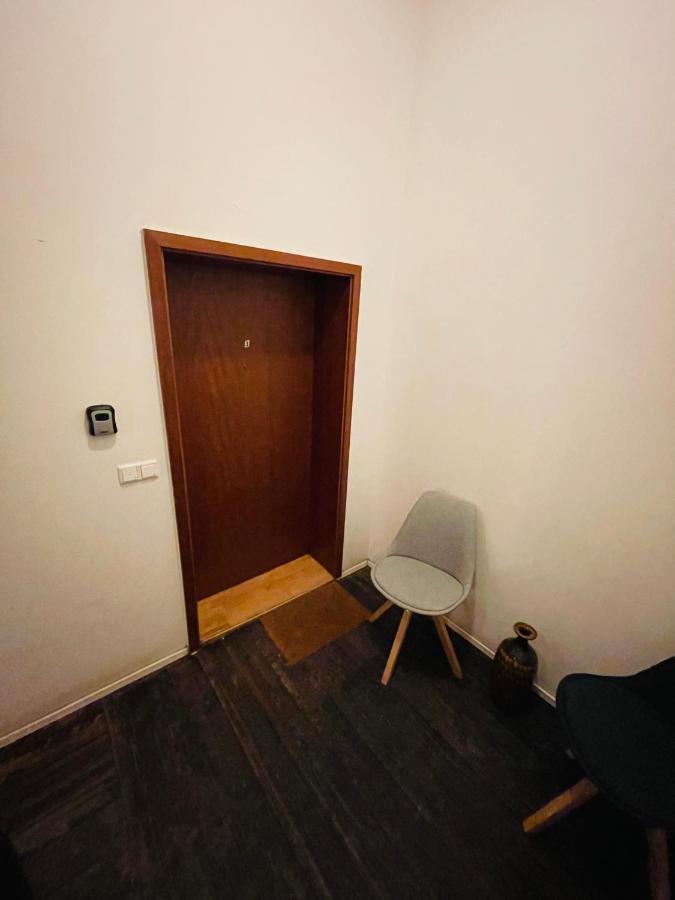 Retro Appartement Im Herzen Von Koeln Deutz Экстерьер фото